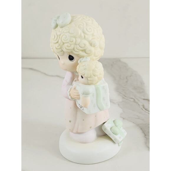 Enesco Precious Moments Love Is The Best 5 1/2" Porcelain Figurine 1987 Taiwan - Picture 4 of 13